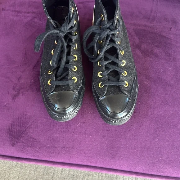 Converse Black and Gold High-Tops Limited Edition - Picture 2 of 2